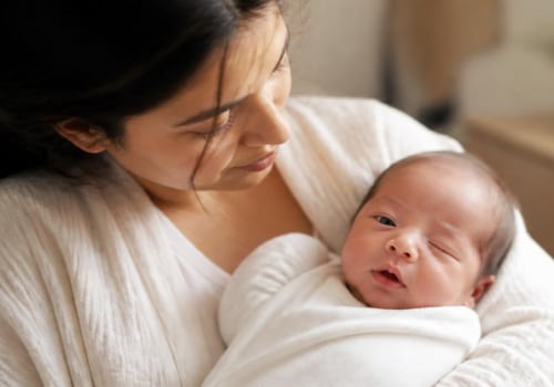 Facial Nerve Palsy in Newborns: Causes, Early Symptoms, Birth Trauma, Treatment Options, and Recovery After Childbirth